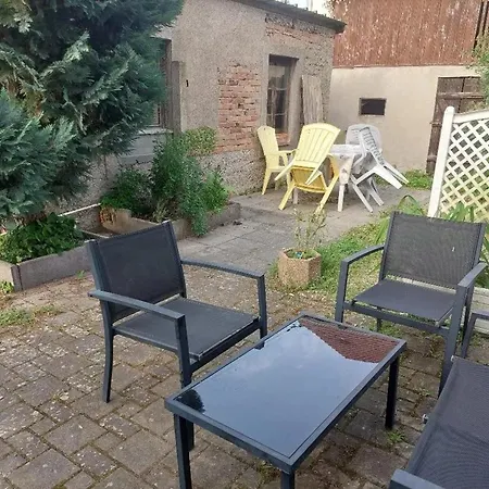 Maison Spacieuse A Avec Jardin