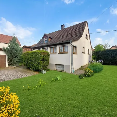 Vakantiehuis Maison Spacieuse A Avec Jardin *