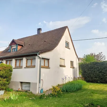 Maison Spacieuse A Avec Jardin Vakantiehuis